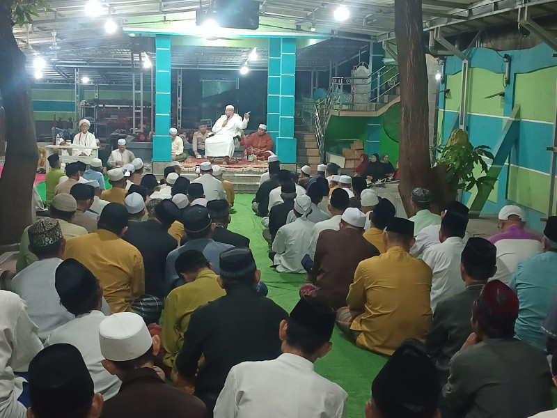 Silaturahmi Kamtibmas Kapolsek Bekasi Barat Hadiri Pengajian Majelis Taklim As Salmaniyah Bintara