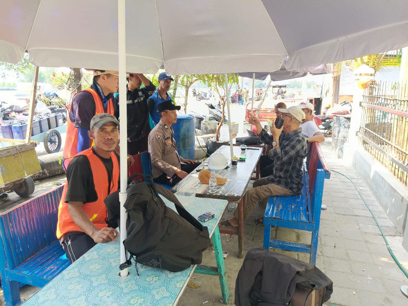 Jakarta On The Spot di Pulau Kelapa, Bhabinkamtibmas Ajak Warga Jaga Kamtibmas dan Manfaatkan Layanan Polri 110