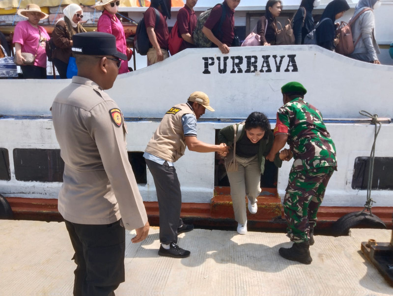 Pos Pengamanan Natal dan Tahun Baru 2026 Hadir du Pulau Pari, Wujud Layanan Aman Bagi Warga dan Wisatawan