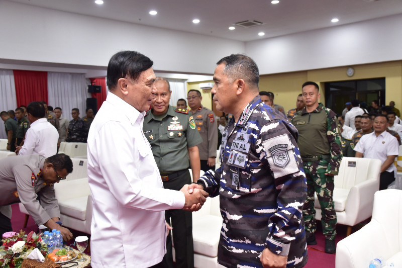 Sinergi Tanpa Batas, Menkopolhukam Tegaskan Soliditas TNI-Polri Untuk Papua Damai