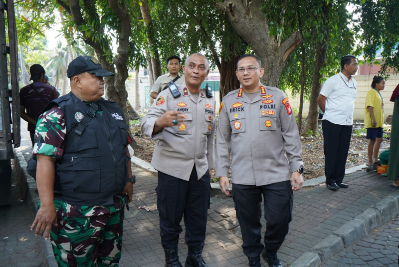 Polres Metro Jakarta Utara Tebar Kepedulian Lewat Bakti Sosial di Islamic Center Koja