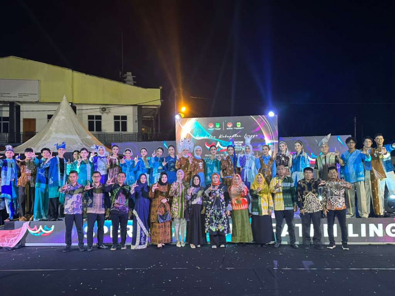Komandan Lanal Dabo Singkep Hadiri Batik Fashion Week 2025 di Implasmen Dabo Singke Kabupaten Lingga