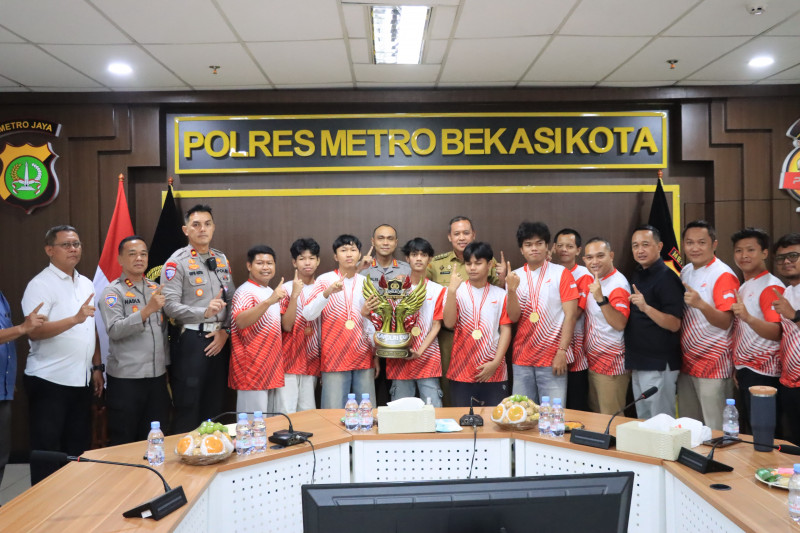 Tim MLBB Kota Bekasi Raih Gelar Juara Kapolri Cup E-sport