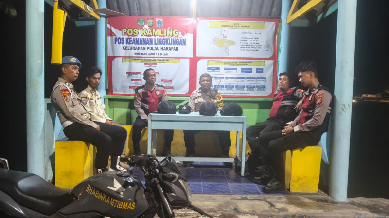 Kapolres Kepulauan Seribu Pastikan Keamanan Wilayah Lewat Siskamling di Pulau-Pulau Penduduk Sinergi Polri, TNI dan Masyarakat Jaga Jakarta+