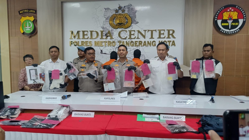 Polisi Bekuk WNA Asal Tiongkok Gasak 4.5 Milyar di Tangerang