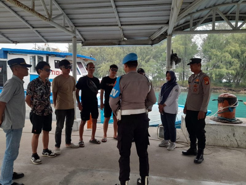 Polsek Kepulauan Seribu Selatan Himbau Wisatawan di Pulau Tidung Gunakan Layanan Call 110
