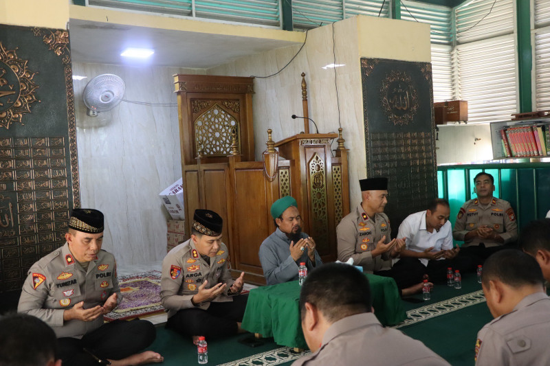 Pembinaan Rohani dan Mental Polres Kepulauan Seribu, Perkuat Rasa Syukur dan Keikhlasan dalam Melayani Masyarakat