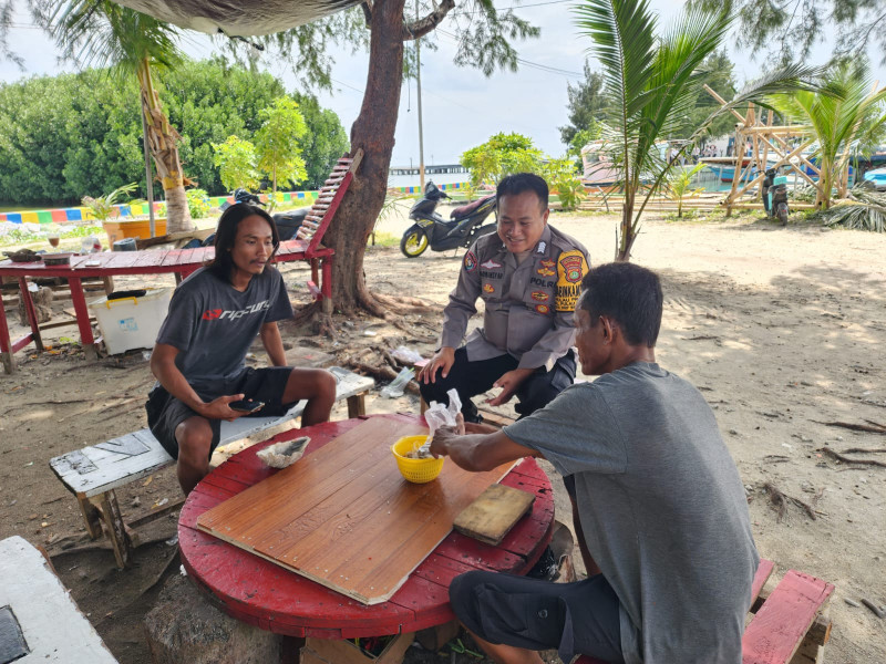 Jakarta On The Spot di Pulau Pramuka, Bhabinkamtibmas Imbau Warga Waspadai Hoaks dan Jaga Kamtibmas