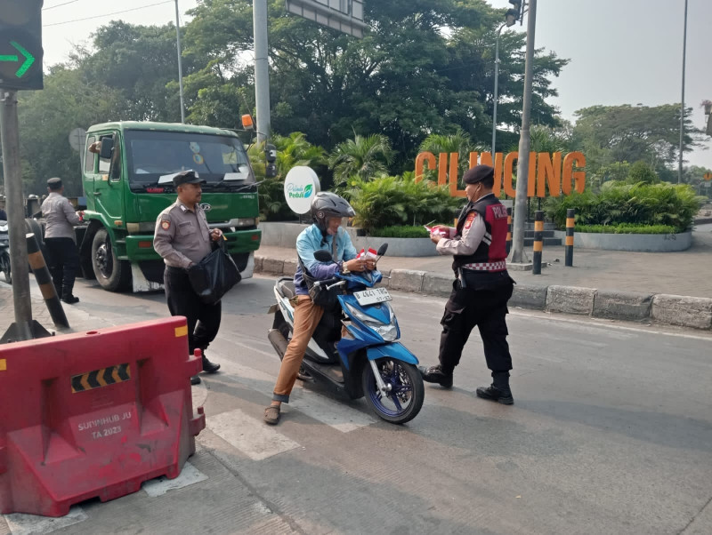 Antisipasi Gangguan Kamtibmas, Polisi Sekat Sejumlah Titik di Cilincing