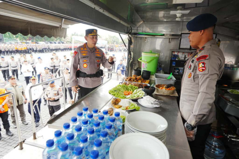 Kapolri Tinjau Sarana Prasarana Pada Apel Kesiapan Tanggap Bencana di Mako Brimob