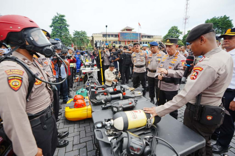 Pimpin Apel Tanggap Darurat Bencana Kapolri Beri Rasa Aman ke Masyarakat