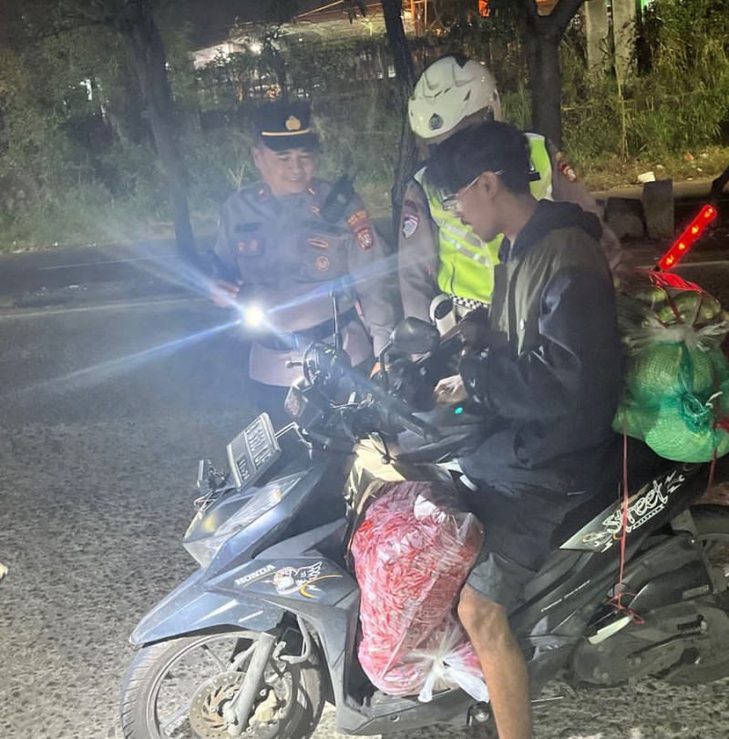 Cegah Tawuran dan Kejahatan Jalanan, Polsek Bekasi Barat Gelar Razia Stasioner serta Patroli Mobile