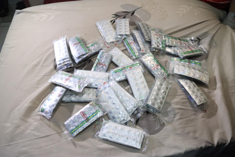 Kapolres Bekasi Kota Pimpin OKJ di Sasak, Dua Pengedar dan 2.900 Obat Keras Diamankan