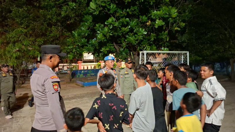 Patroli Malam Gabungan Polsek Kepulauan Seribu Selatan Dukung Operasi Aman Nusa l 2025