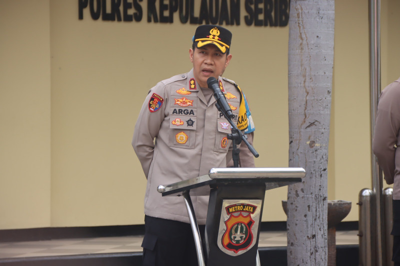 Kapolres Kepulauan Seribu Tekankan Profesionalisme dan Antisipasi Gaya Hidup Hedon Saat Pimpin Apel Pagi