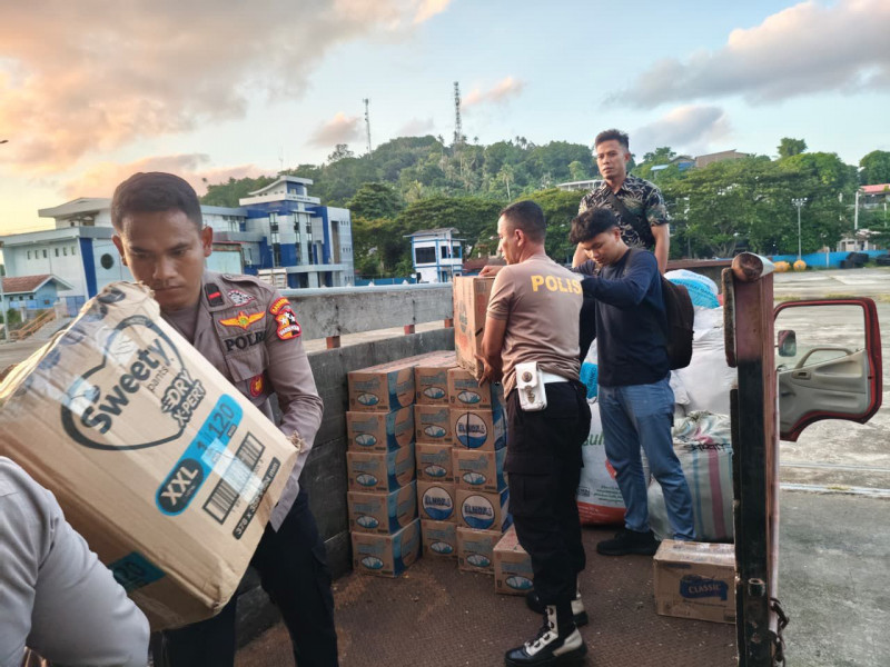 Polres Sabang Lepas Bantuan Kemanusiaan untuk Korban Banjir dan Longsor di Aceh