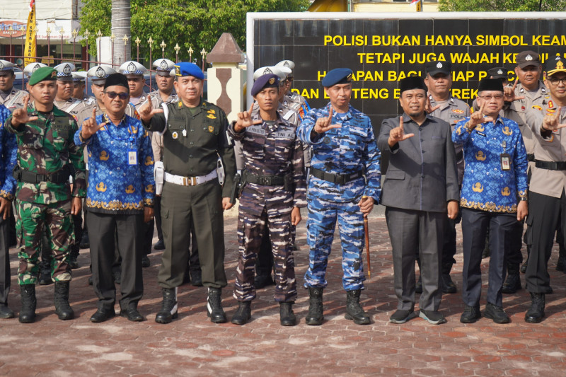 Perkuat Sinergitas TNI - Polri, Lanal Dumai Ikuti Apel Gelar Pasukan Operasi Zebra Lancang Kuning 2025