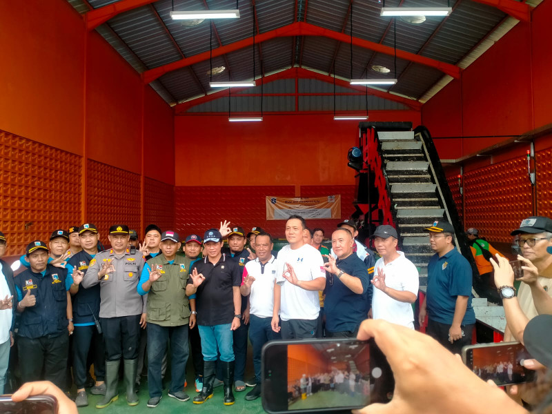 Menteri LH Pimpin Apel Kerja Bhakti di Rorotan, Dorong Asrama Polri Jadi Contoh Hunian Ramah Lingkungan