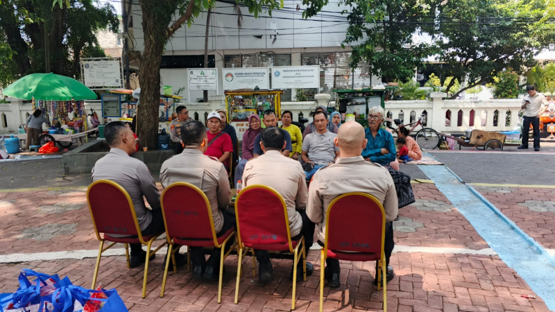 Jumat Curhat di Pulau Pramuka, Kapolres Kepulauan Seribu Perkuat Kemitraan Warga Lewat Jaga Jakarta On The Spot