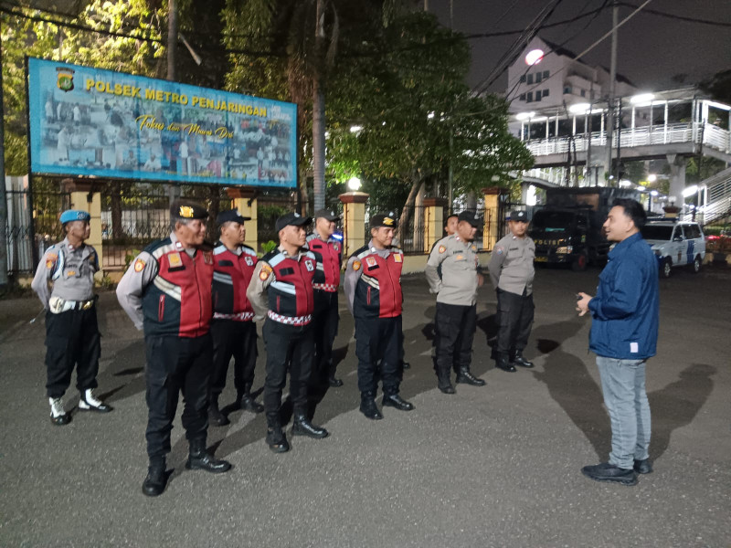 Jaga Jakarta, Jaga Lingkungan: Polsek Metro Penjaringan Tingkatkan Patroli Malam Cegah Tawuran dan Kejahatan Jalanan