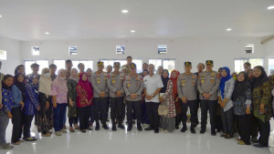 Libatkan Warga Sekitar, Wakapolri Sebut SPPG Polri di Gedawang Sebagai Bukti Kepedulian Polri Pada Masyarakat