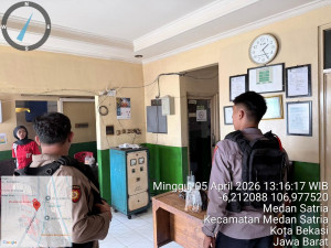 Gencarkan Patroli Dialogis, Tim Perintis Presisi Polres Metro Bekasi Kota Sambangi Objek Vital di Medan Satria