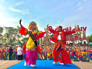 2.713 Penari dari 12 Negara Pecahkan Rekor MURI Lewat Tari Jali-Jali Betawi