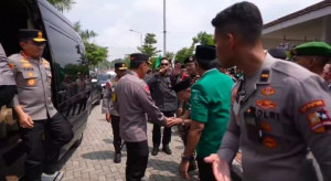 Kapolri Pimpin Apel Kebangsaan, Lepas Ribuan Kader Banser Amankan Nataru