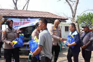 Jumat Peduli, Polres Kepulauan Seribu Perkuat Sinergi dengan Komunitas Sabuk Kamtibmas