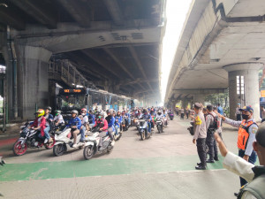 Ribuan Buruh Lintasi Kelapa Gading saat May Day 2026, Polisi Pastikan Situasi Aman dan Kondusif
