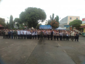 Kapolsek Koja Pimpin Apel Gabungan Tiga Pilar, Siapkan Pengamanan Malam Natal 2025 di Jakarta Utara