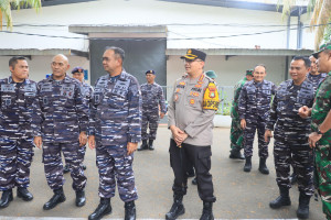 Kapolres Metro Jakarta Utara Hadiri Baksos dan Bakkes HUT Ke- 80 TNI AL di Ancol