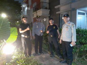 Patroli Rumsong Polsek Bekasi Selatan Ditingkatkan, Wakapolsek Pastikan Rumah Warga Tetap Aman Saat Ditinggal Mudik