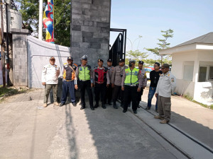 Polisi Gelar Pengamanan Upacara Melasti Sambut Hari Raya Nyepi 2026 di Pura Segara Cilincing Berlangsung Khidmat dan Kondusif