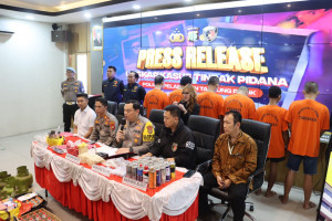 Polres Priok Ungkap Penyalahgunaan 3 Kg Gas Bersubsidi ke 557 Tabung Portable