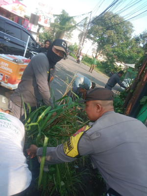 Wujudkan Lingkungan Asri, Tiga Pilar Kecamatan Jatisampurna Gelar Aksi Bersih-bersih K3 Serentak