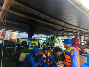 Jakarta On The Spot, Satpolairud Polres Kepulauan Seribu Edukasi Wisatawan tentang Keselamatan Laut dan Layanan Polisi 110