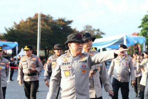 Wakapolri Komjen Dedi Prasetyo Raih Penghargaan Kepemimpinan Publik dari Fakultas Hukum Universitas Brawijaya
