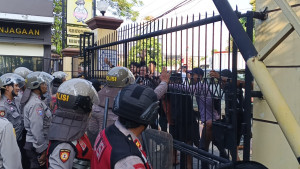 Sinergi Jaga Jakarta, Polsek Metro Penjaringan Gelar Apel dan Simulasi Sabuk Kamtibmas Bersama Warga