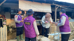 Tim Trauma Healing SDM Polda Aceh Beri Dukungan Psikososial Bencana Alam di Langsa