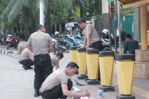 Sambut HUT RI, Polres Metro Jakarta Utara Percantik Fasilitas Umum Lewat Aksi "Merdeka Bersama Masyarakat"
