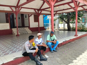 Bhabinkamtibmas Pulau Panggang Intensifkan Sambang Warga, Tekankan Antisipasi 3C dan Layanan 110