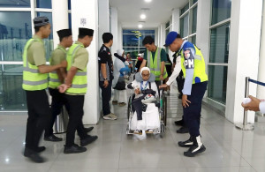 Lanud Sjamsudin Noor Hadir di Tengah Jamaah, Mengawal Keberangkatan Haji dengan Sepenuh Hati