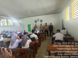 Polisi Polsek Pademangan Sambang SMK Raudhatul Jannatinna'im, Ajak Pelajar Jadi Generasi Tangguh Tanpa Narkoba