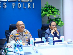 Polri Teguhkan Moral dan Profesionalisme Pasca Krisis Gandeng Prof. Mahfud MD dan Komjen Chryshnanda