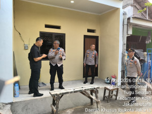 Polri Bangun Harapan, Karo SDM PMJ Tinjau Program Bedah Rumah di Jakarta Utara