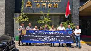 Satgas Operasi Damai Cartenz Terima 2.500 Paket Tas dan Alat Tulis untuk Anak-anak Papua