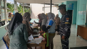 Babinpotmar Posal Seluma Lanal Bengkulu Monitoring Kegiatan Posyandu