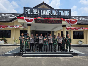 Cari Solusi Karhutla, Tim KKL Seskoad Gelar Dialog Dua Arah dengan Warga Lampung Timur