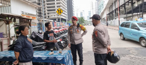 Parkir Liar di Setiabudi Jaksel Pungut Tarif Tak Wajar, Warga Mengadu Ke Layanan 110 Polisi